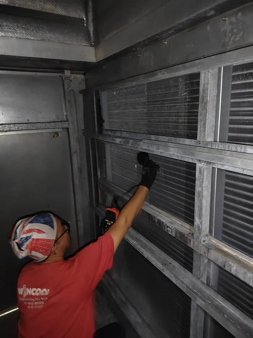 Professional AHU repair service ensuring efficient air handling and ventilation systems.